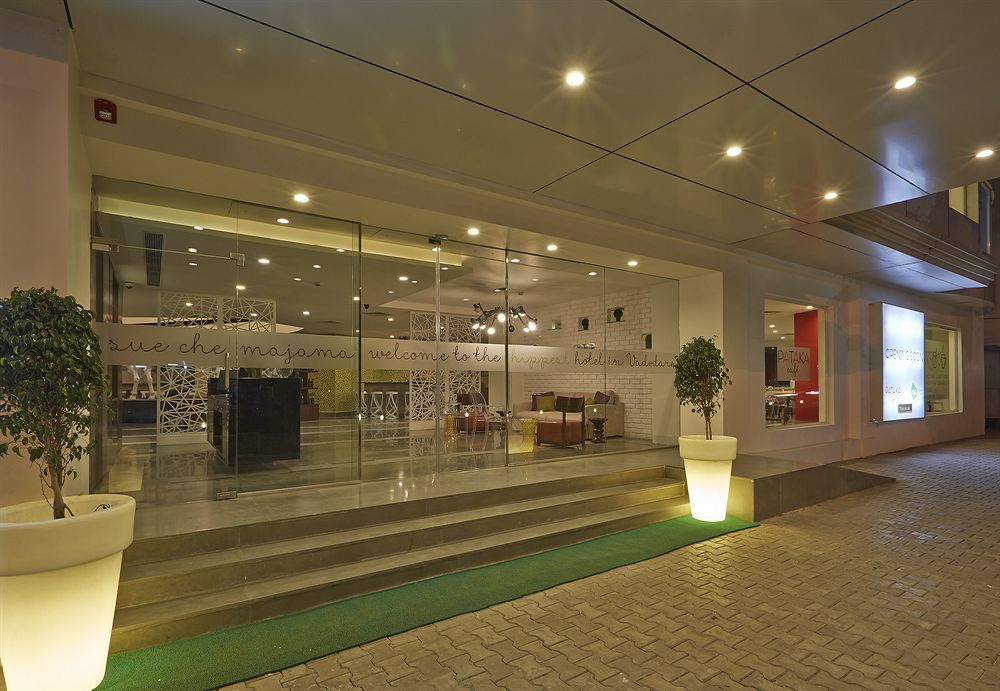 K10 Hotel ヴァドーダラー エクステリア 写真